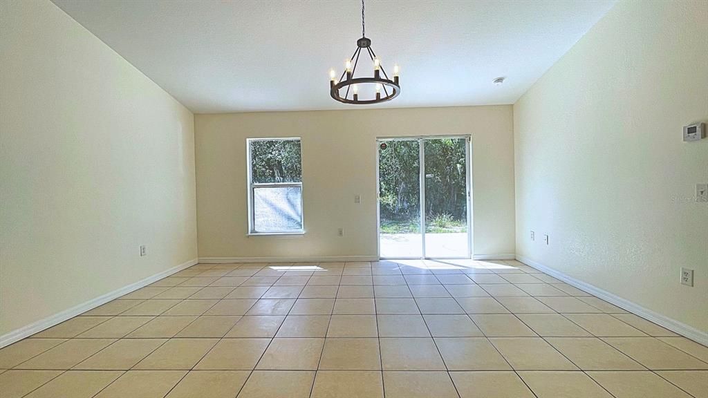 For Sale: $234,950 (3 beds, 2 baths, 1229 Square Feet)