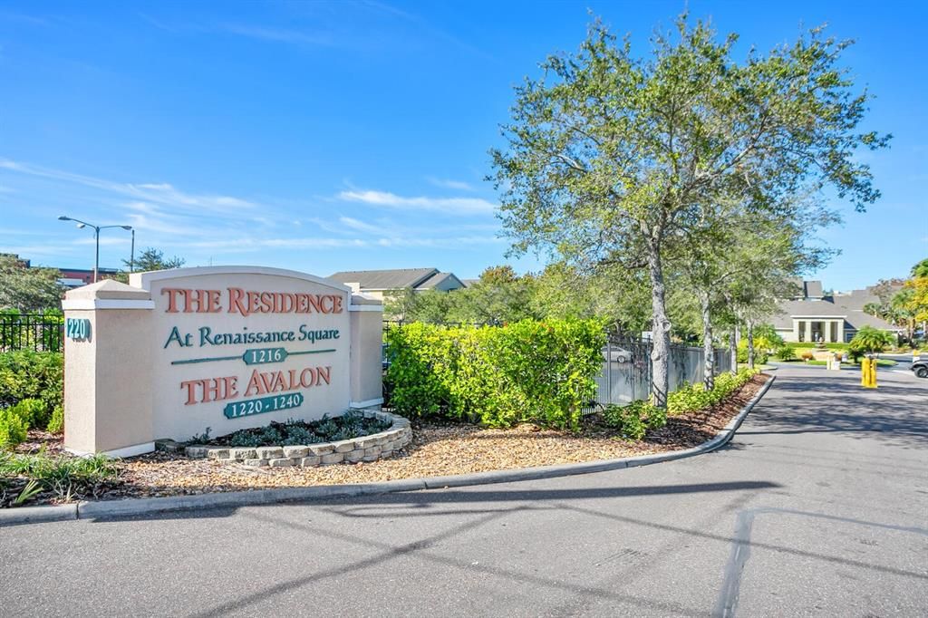 For Sale: $140,000 (1 beds, 1 baths, 660 Square Feet)