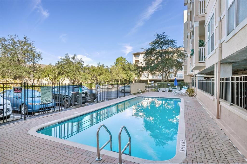 For Sale: $140,000 (1 beds, 1 baths, 660 Square Feet)