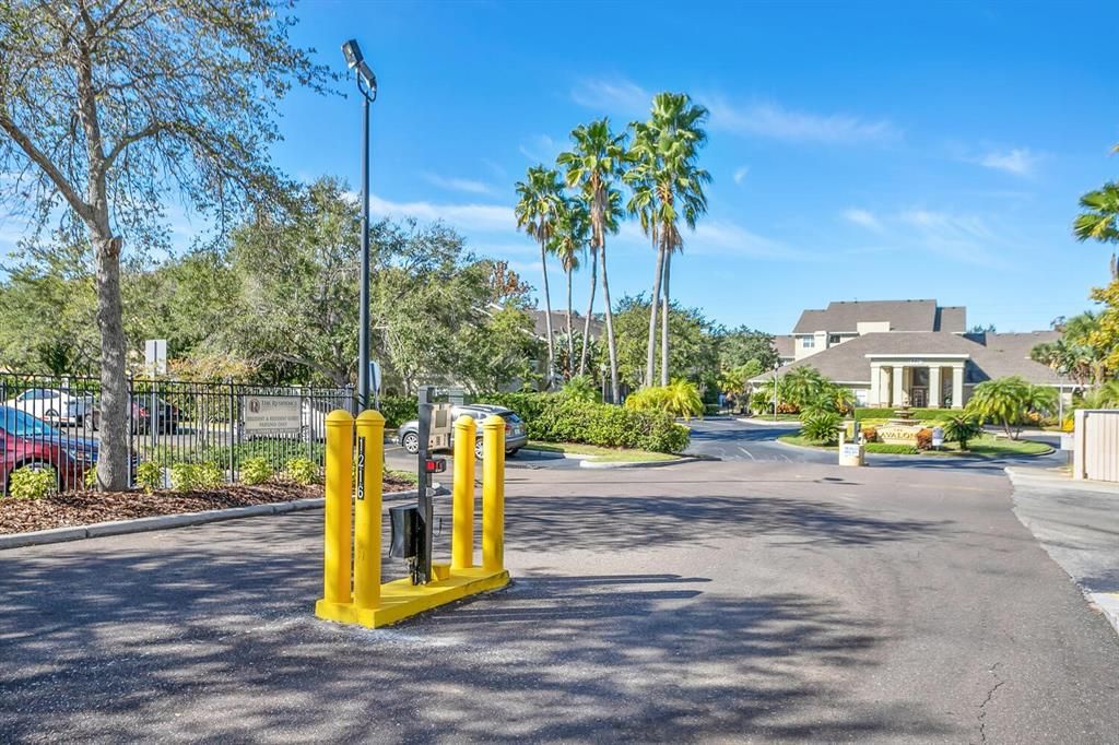 For Sale: $140,000 (1 beds, 1 baths, 660 Square Feet)