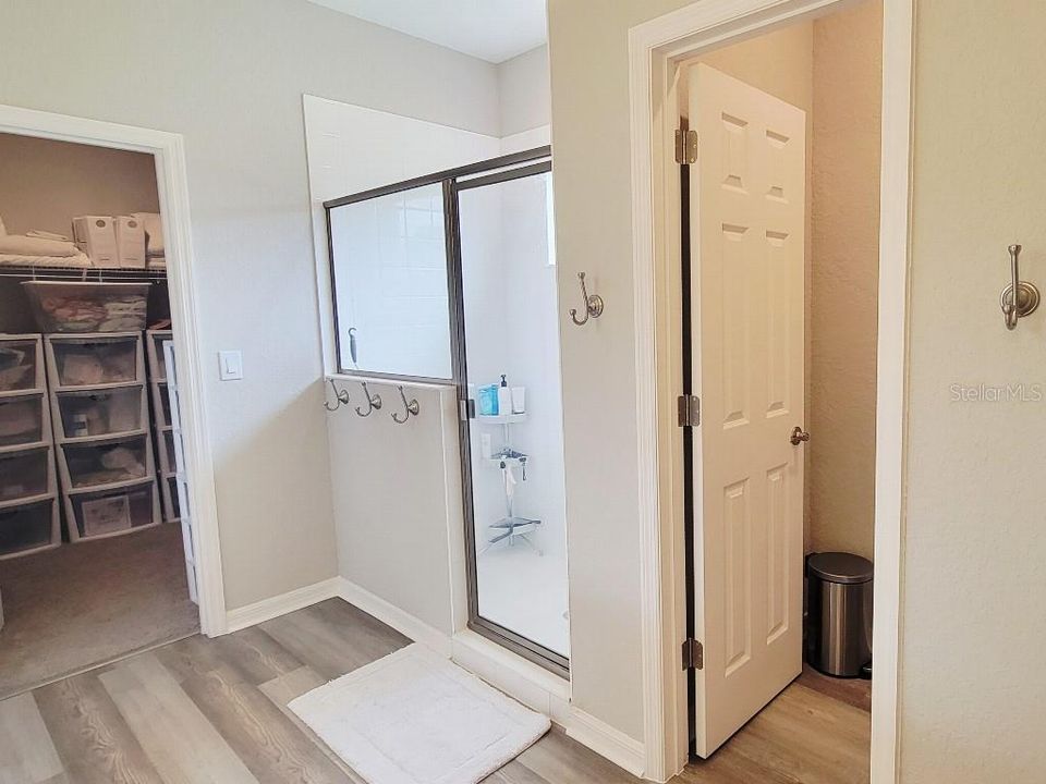 For Sale: $487,500 (4 beds, 3 baths, 2320 Square Feet)
