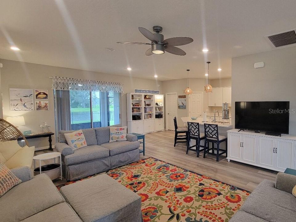 For Sale: $487,500 (4 beds, 3 baths, 2320 Square Feet)