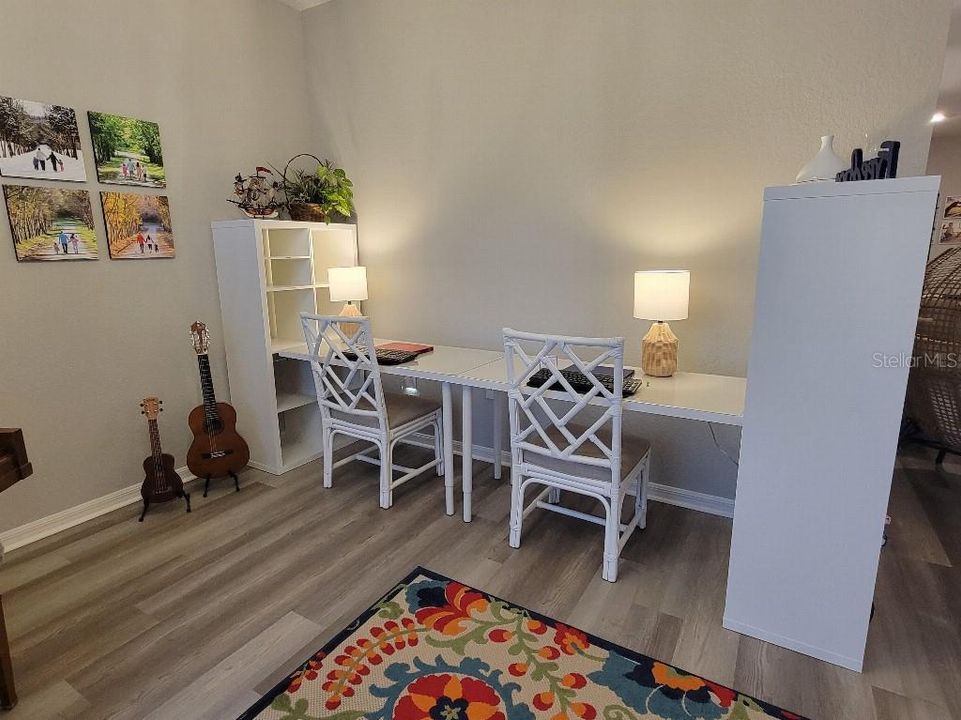 For Sale: $487,500 (4 beds, 3 baths, 2320 Square Feet)