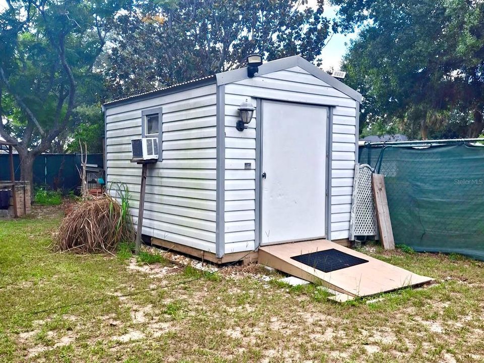 For Sale: $485,000 (3 beds, 2 baths, 1418 Square Feet)