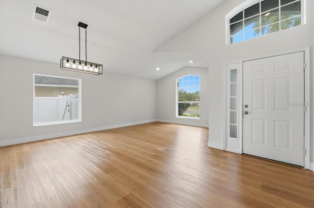 For Sale: $489,900 (3 beds, 2 baths, 1822 Square Feet)