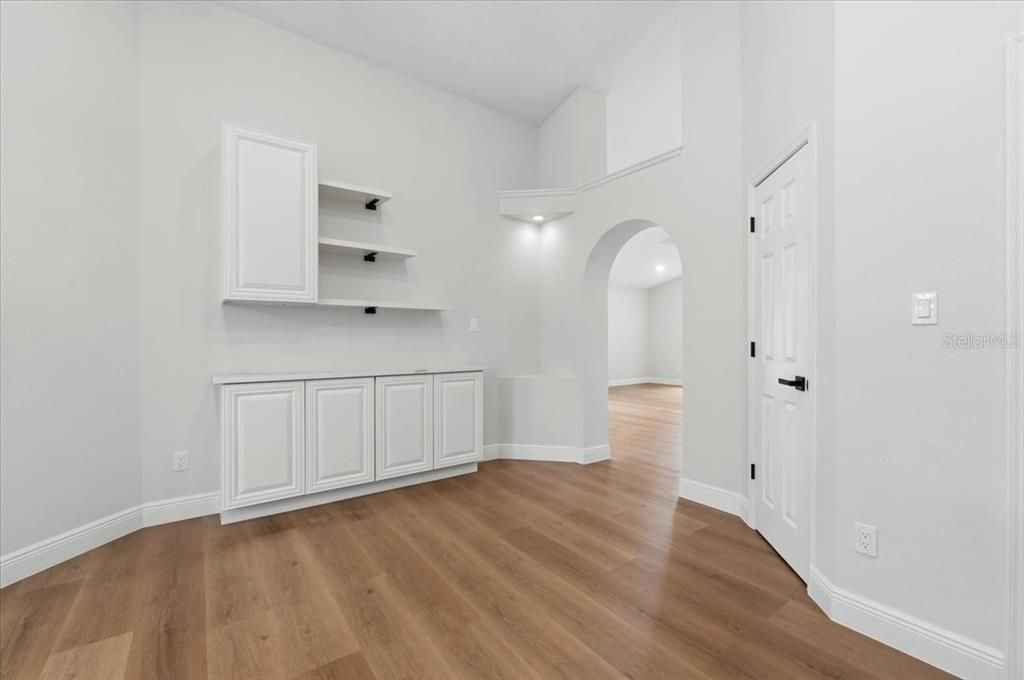 For Sale: $489,900 (3 beds, 2 baths, 1822 Square Feet)