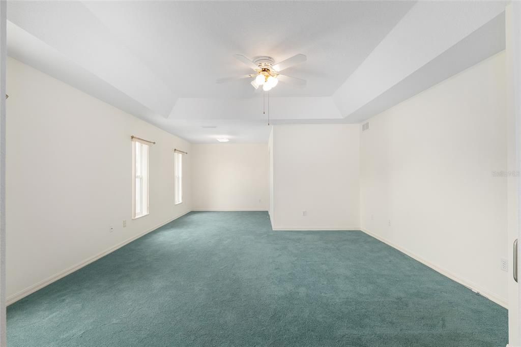 En Venta: $340,000 (4 camas, 2 baños, 2537 Pies cuadrados)