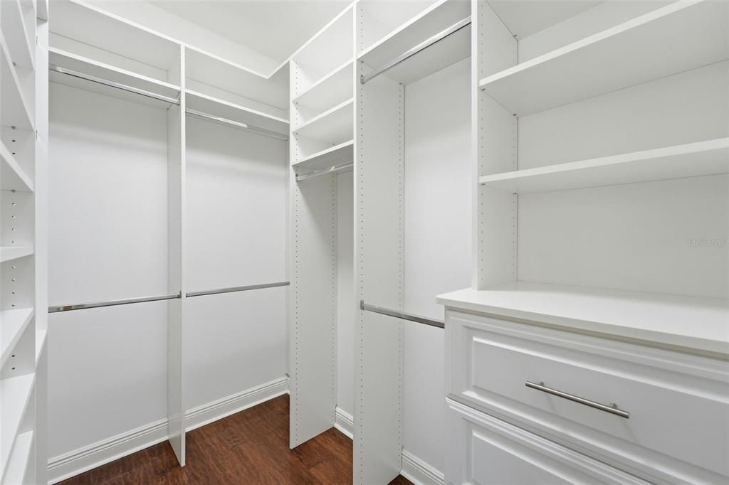 En Venta: $695,000 (3 camas, 2 baños, 1968 Pies cuadrados)