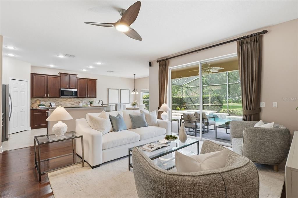En Venta: $695,000 (3 camas, 2 baños, 1968 Pies cuadrados)