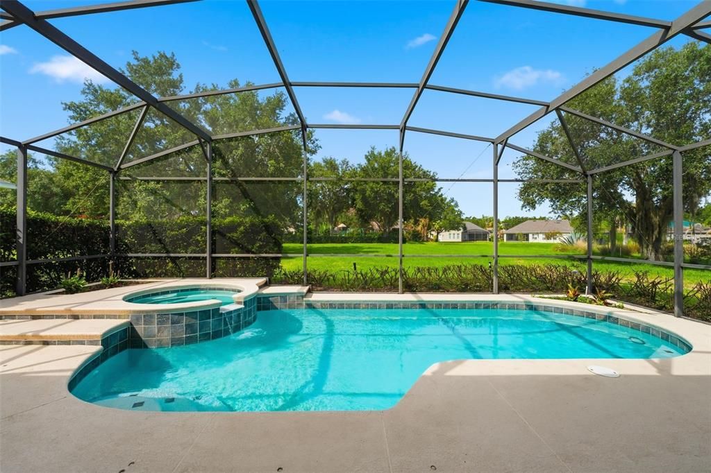 En Venta: $695,000 (3 camas, 2 baños, 1968 Pies cuadrados)