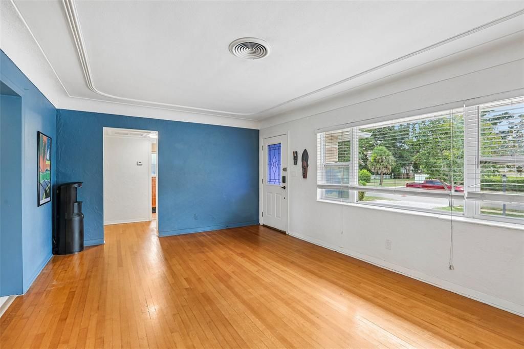 For Sale: $564,000 (4 beds, 2 baths, 2029 Square Feet)
