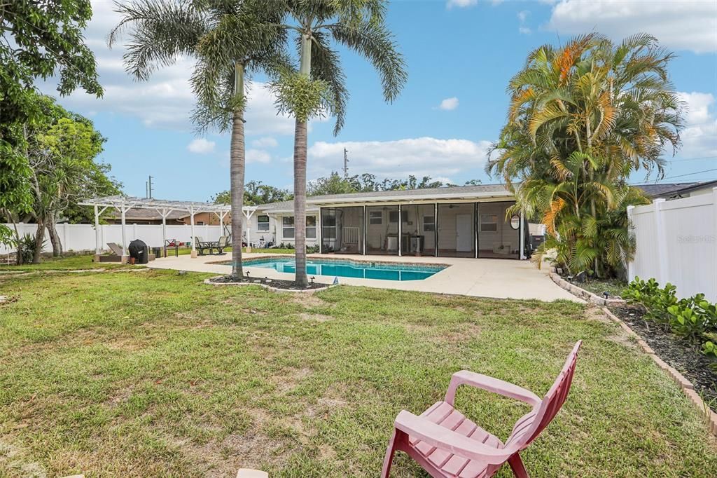 For Sale: $564,000 (4 beds, 2 baths, 2029 Square Feet)