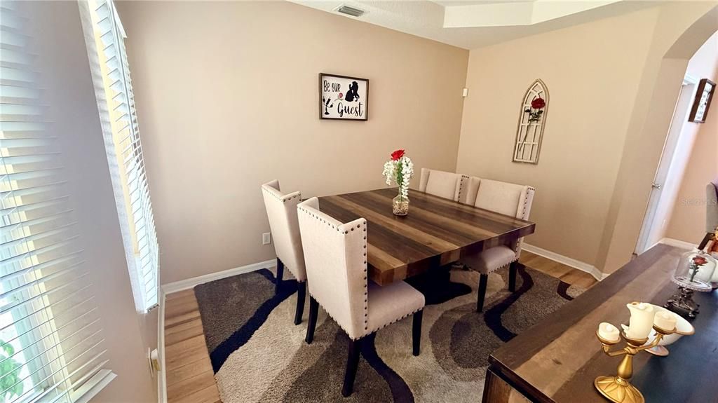 For Sale: $412,000 (4 beds, 3 baths, 1928 Square Feet)