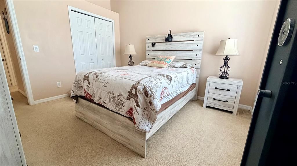 For Sale: $412,000 (4 beds, 3 baths, 1928 Square Feet)