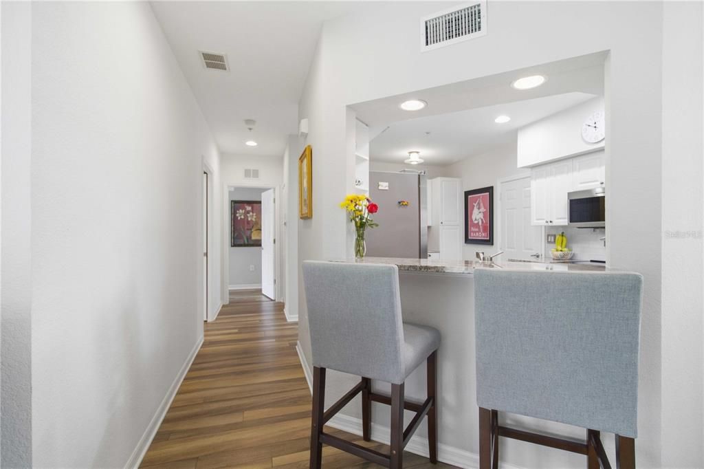 For Sale: $264,900 (2 beds, 2 baths, 1348 Square Feet)