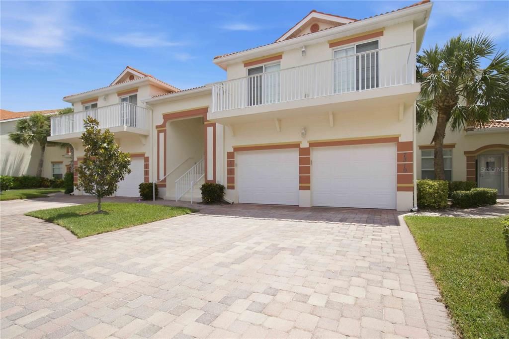 For Sale: $264,900 (2 beds, 2 baths, 1348 Square Feet)