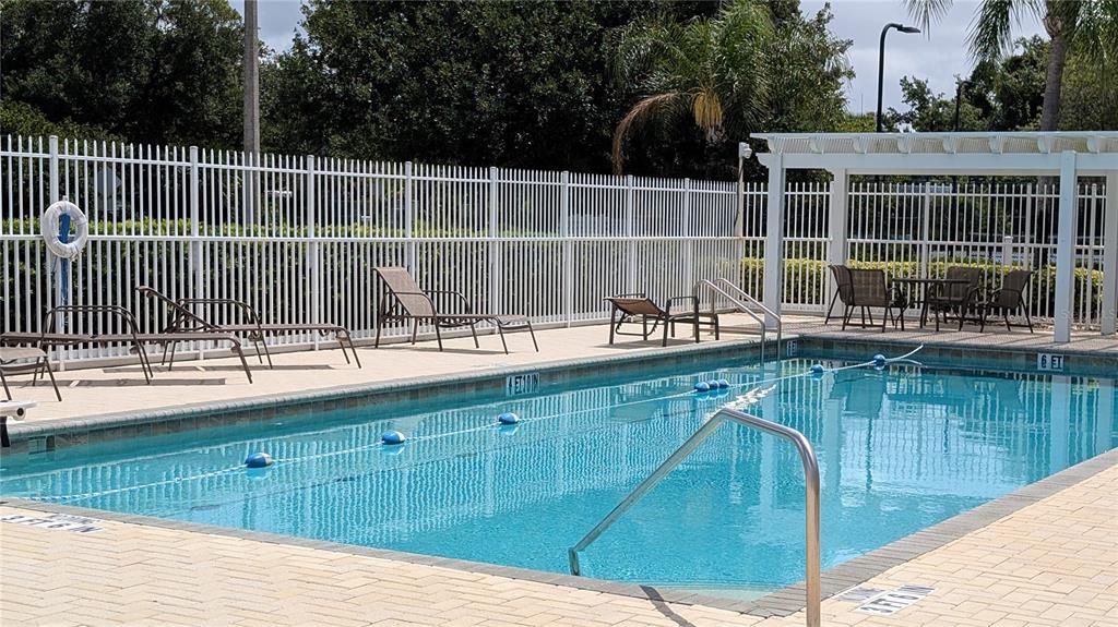 For Sale: $264,900 (2 beds, 2 baths, 1348 Square Feet)