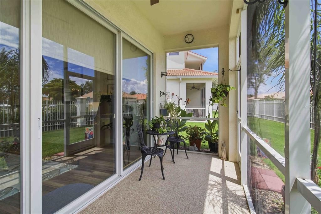 For Sale: $264,900 (2 beds, 2 baths, 1348 Square Feet)