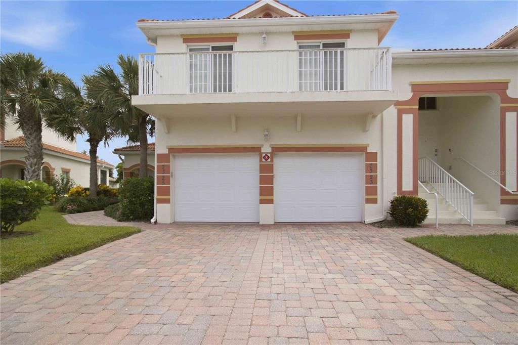 For Sale: $264,900 (2 beds, 2 baths, 1348 Square Feet)