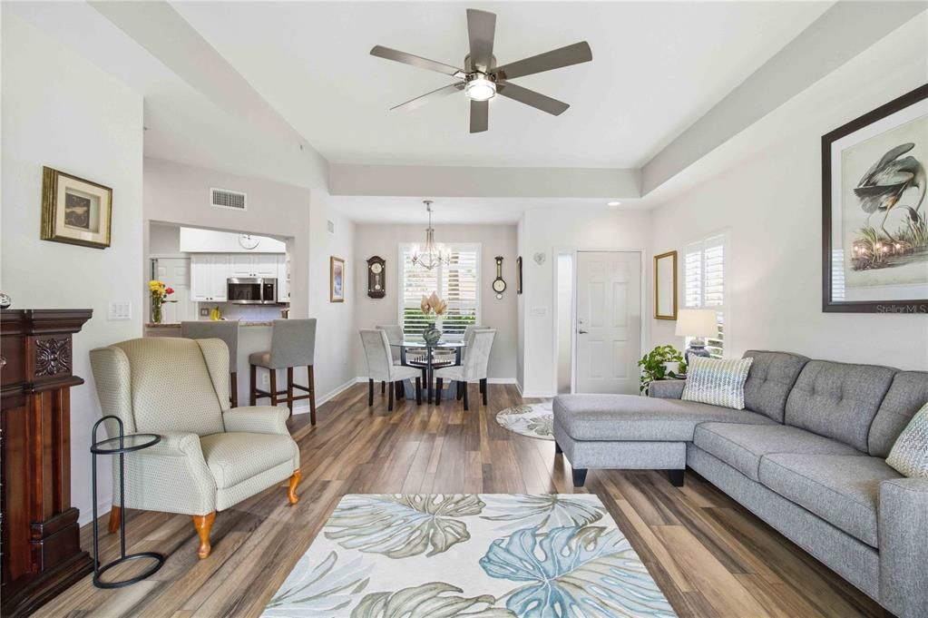 For Sale: $264,900 (2 beds, 2 baths, 1348 Square Feet)