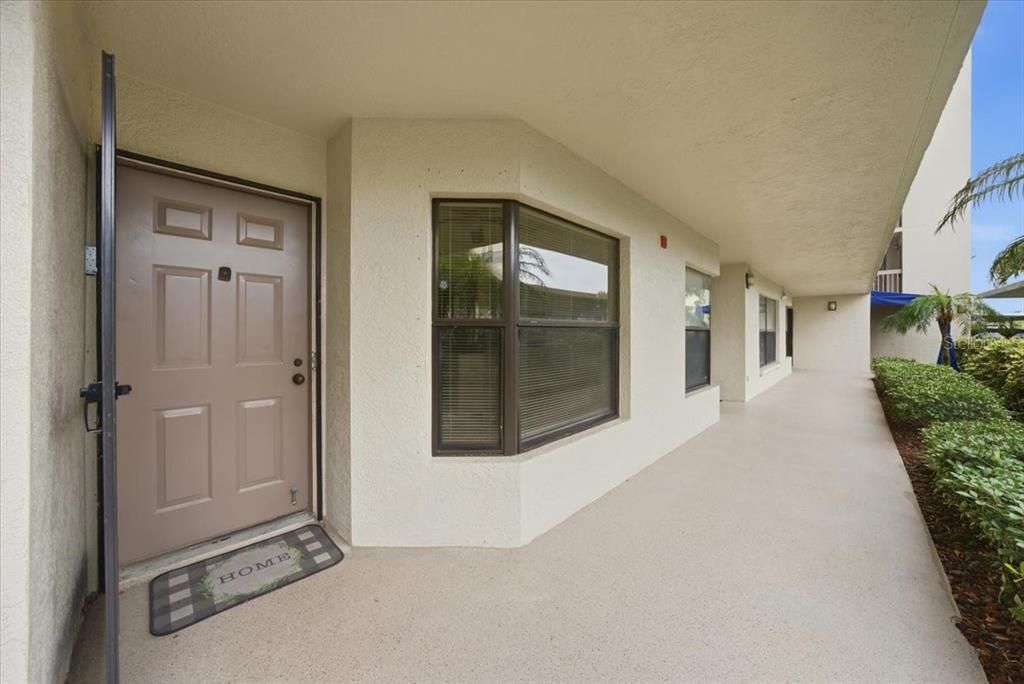 En Venta: $249,000 (2 camas, 2 baños, 1030 Pies cuadrados)