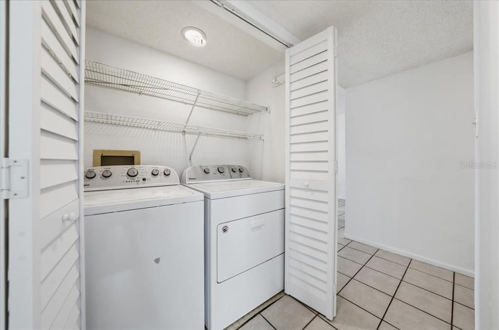 En Venta: $249,000 (2 camas, 2 baños, 1030 Pies cuadrados)
