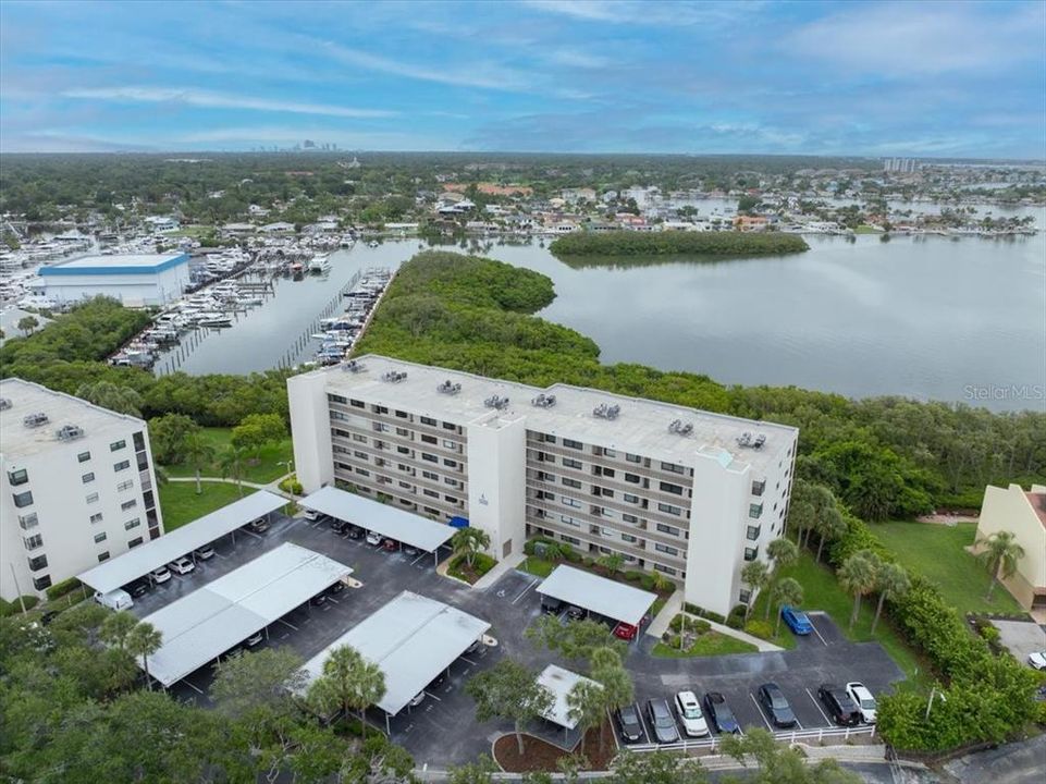 En Venta: $249,000 (2 camas, 2 baños, 1030 Pies cuadrados)