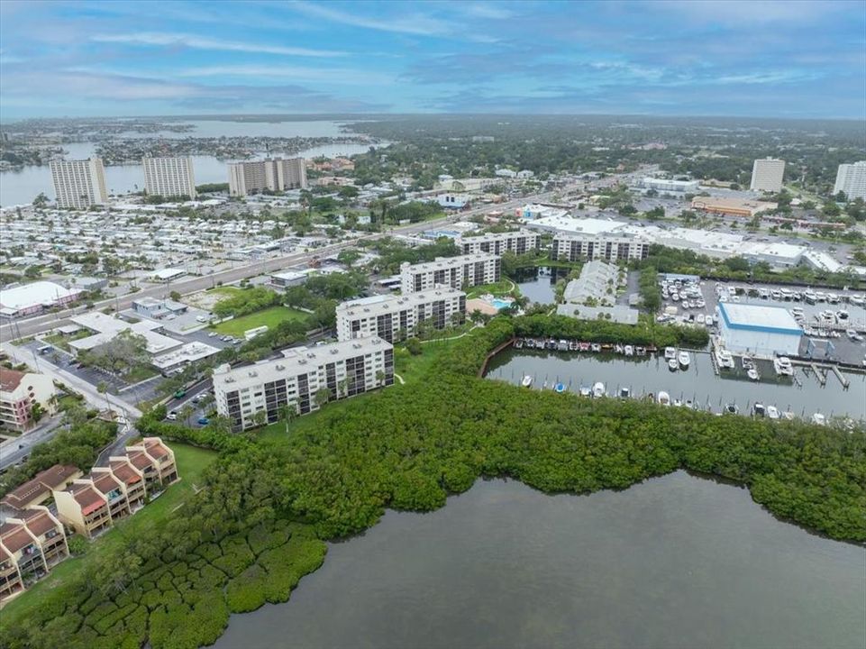 En Venta: $249,000 (2 camas, 2 baños, 1030 Pies cuadrados)