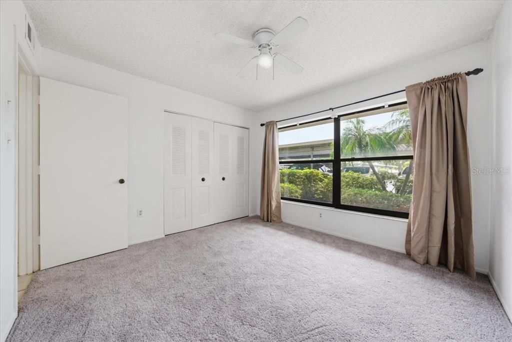 En Venta: $249,000 (2 camas, 2 baños, 1030 Pies cuadrados)