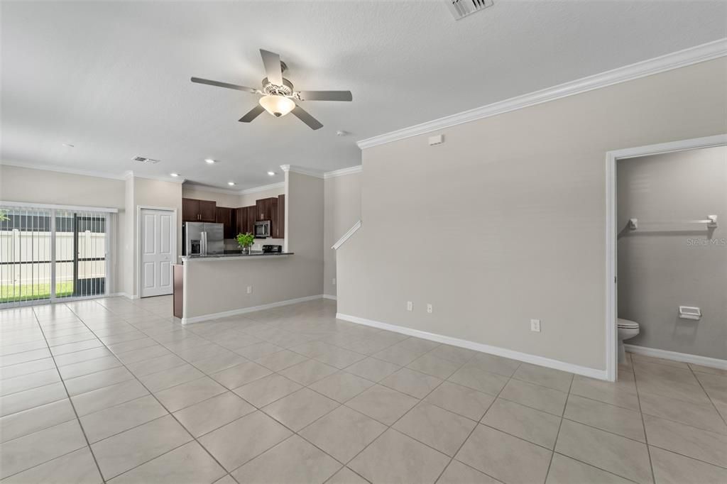 For Sale: $355,000 (2 beds, 2 baths, 1541 Square Feet)