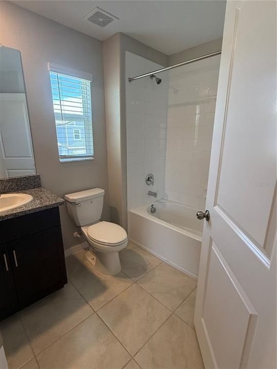 For Sale: $355,000 (2 beds, 2 baths, 1541 Square Feet)