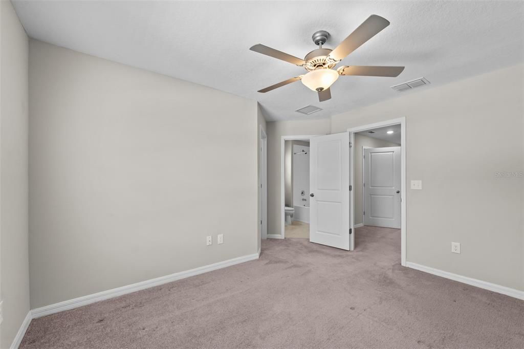 For Sale: $355,000 (2 beds, 2 baths, 1541 Square Feet)