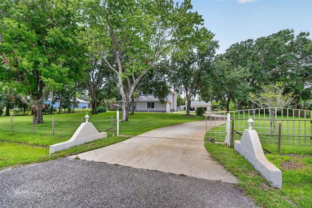 En Venta: $840,000 (3 camas, 3 baños, 3000 Pies cuadrados)
