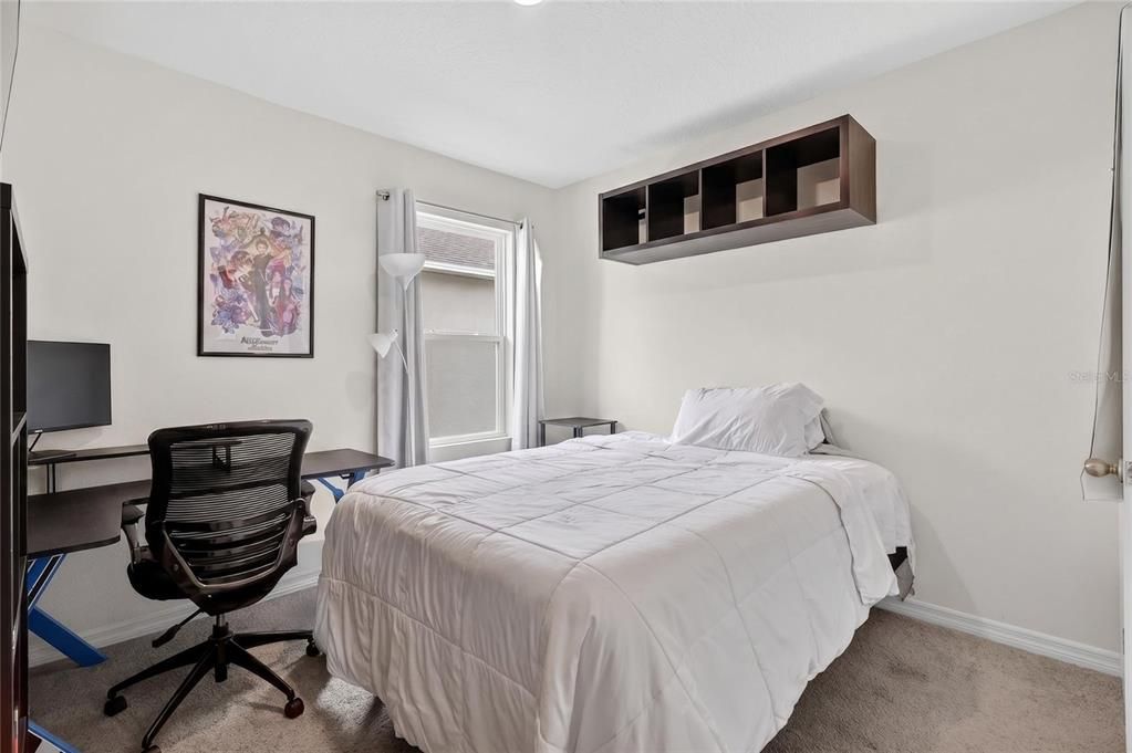 En Venta: $299,900 (4 camas, 2 baños, 1867 Pies cuadrados)