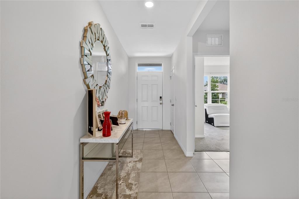 En Venta: $299,900 (4 camas, 2 baños, 1867 Pies cuadrados)