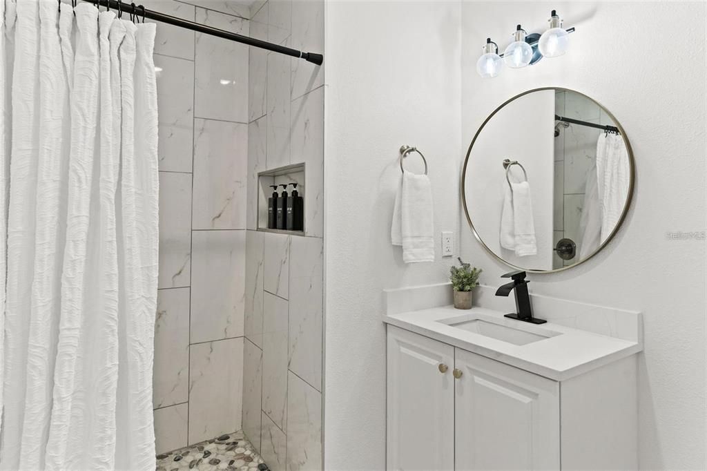En Venta: $400,000 (3 camas, 2 baños, 1269 Pies cuadrados)