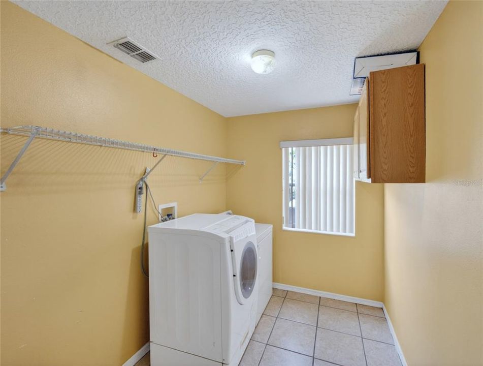 For Sale: $623,000 (5 beds, 3 baths, 3744 Square Feet)