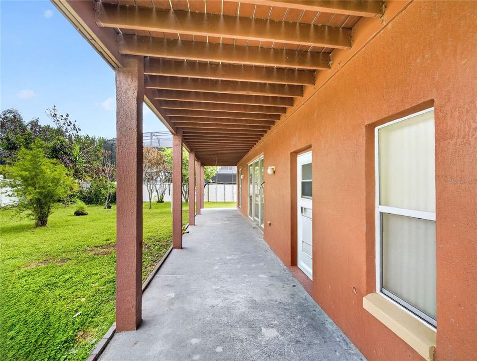 For Sale: $623,000 (5 beds, 3 baths, 3744 Square Feet)