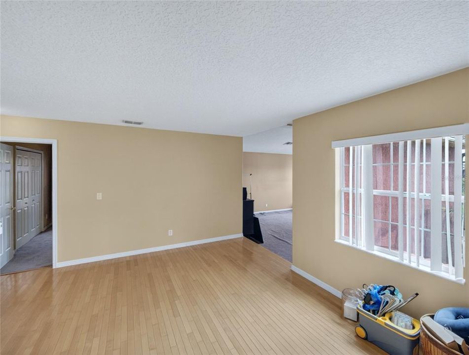 For Sale: $623,000 (5 beds, 3 baths, 3744 Square Feet)