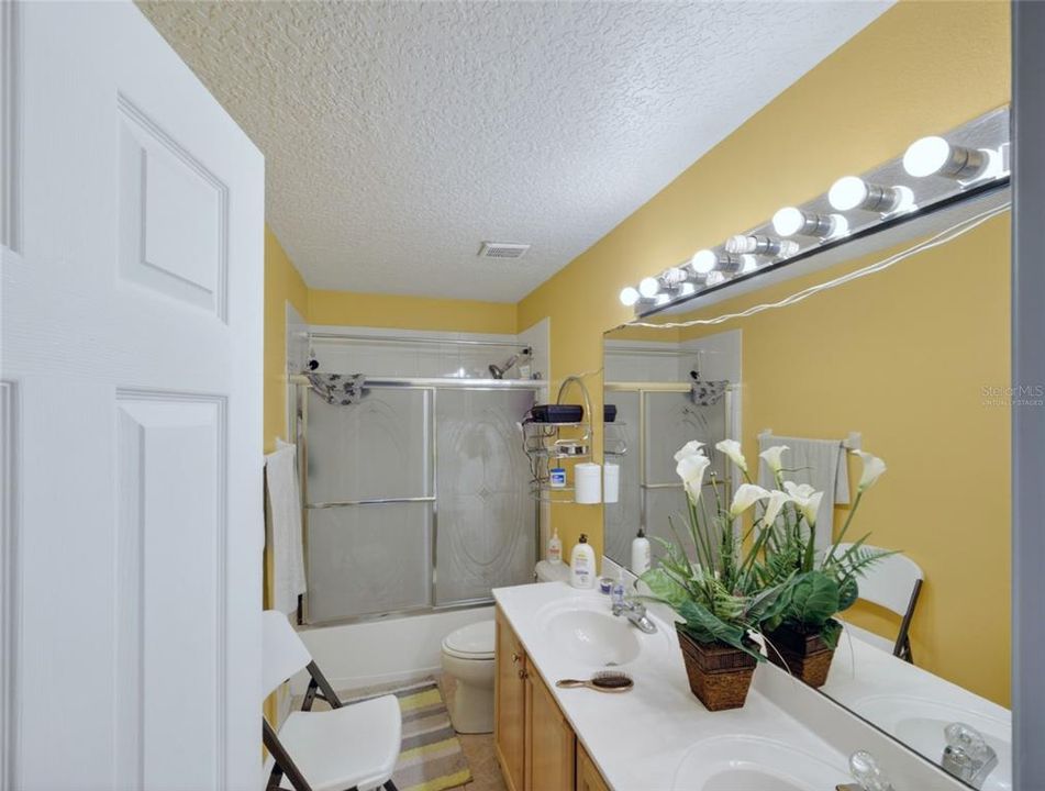 For Sale: $623,000 (5 beds, 3 baths, 3744 Square Feet)