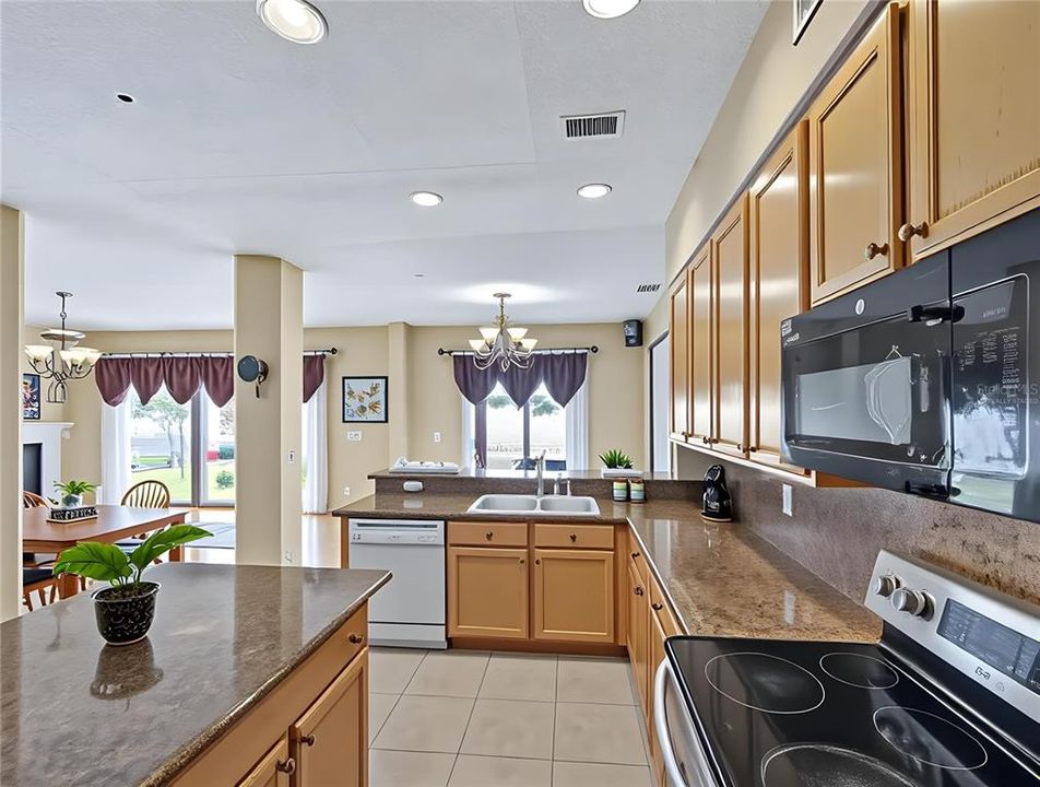 For Sale: $623,000 (5 beds, 3 baths, 3744 Square Feet)