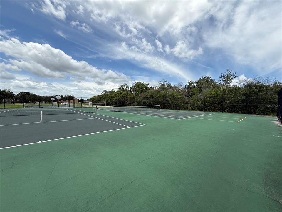 For Sale: $623,000 (5 beds, 3 baths, 3744 Square Feet)