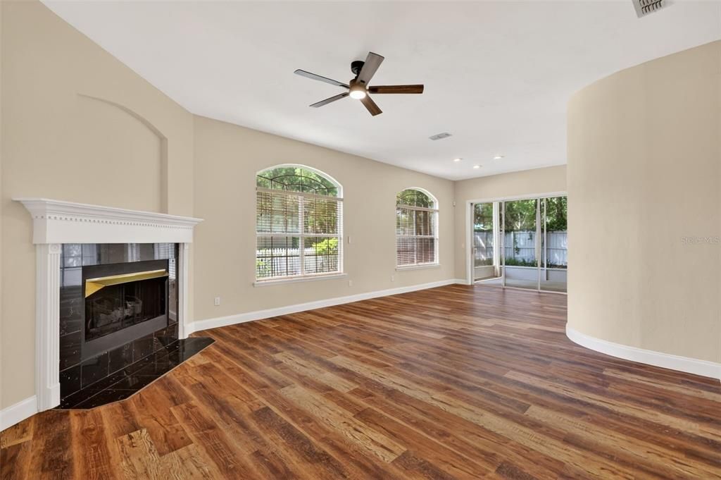 For Sale: $423,900 (3 beds, 2 baths, 1700 Square Feet)