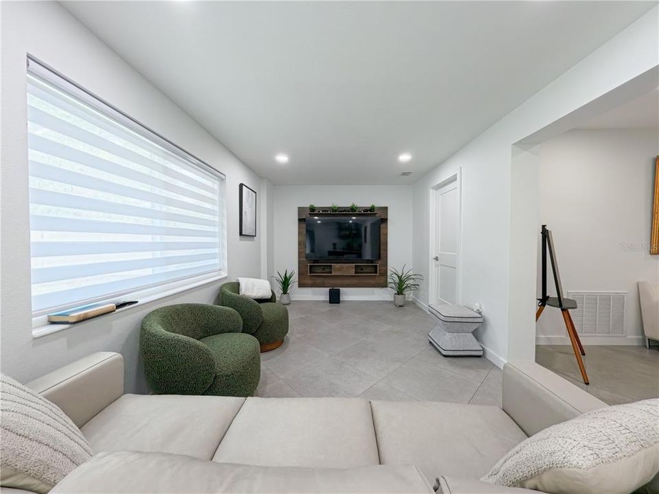 En Venta: $519,000 (4 camas, 2 baños, 2097 Pies cuadrados)