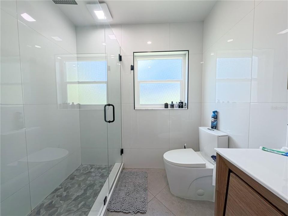 En Venta: $519,000 (4 camas, 2 baños, 2097 Pies cuadrados)