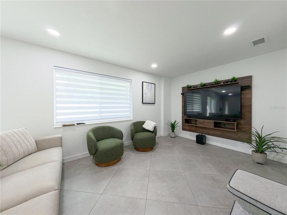 En Venta: $519,000 (4 camas, 2 baños, 2097 Pies cuadrados)