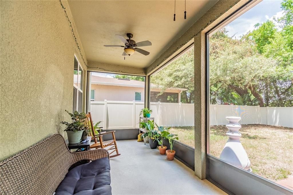 En Venta: $449,000 (4 camas, 2 baños, 2572 Pies cuadrados)