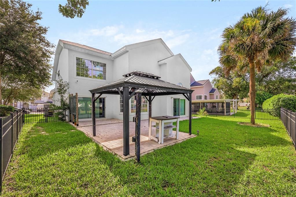 For Sale: $560,000 (4 beds, 2 baths, 2156 Square Feet)