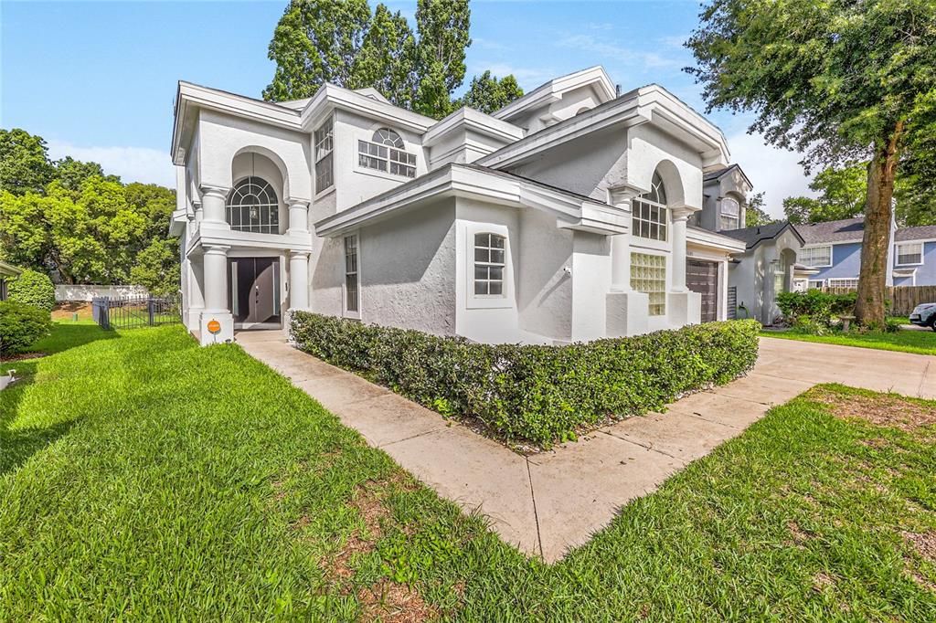 For Sale: $560,000 (4 beds, 2 baths, 2156 Square Feet)