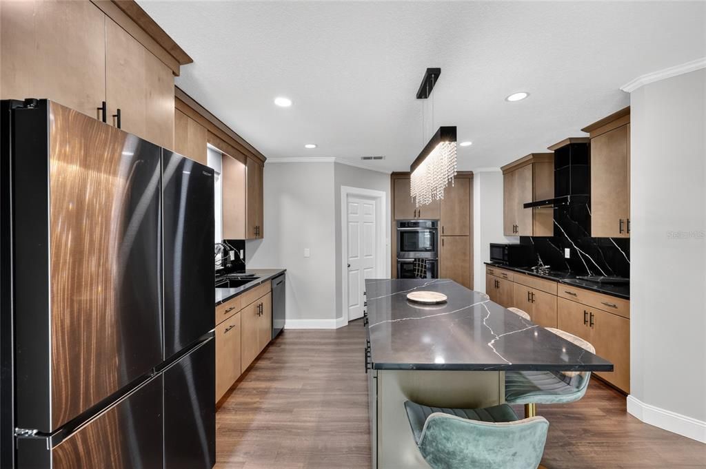 For Sale: $560,000 (4 beds, 2 baths, 2156 Square Feet)